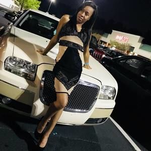 Meet your Posher, Dominic